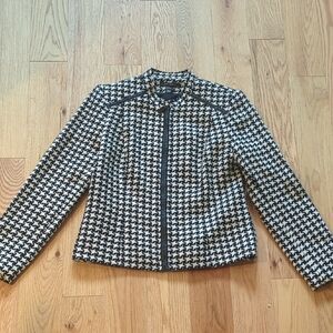 Louben. Houndstooth Wool Blend Tweed Zipper Blazer. Size 6.